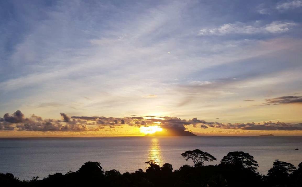 Calm Sorento Glacis  Εξωτερικό φωτογραφία